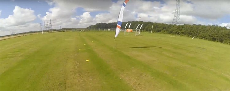 Vliegen op het Deense Drone Nationals parcours